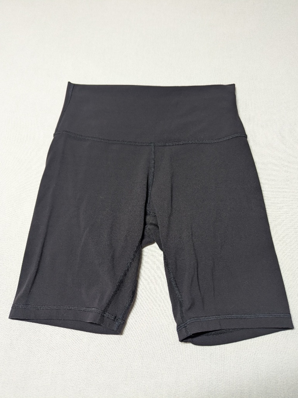 Lululemon Align High-Rise 8" Bike Shorts - Size 6